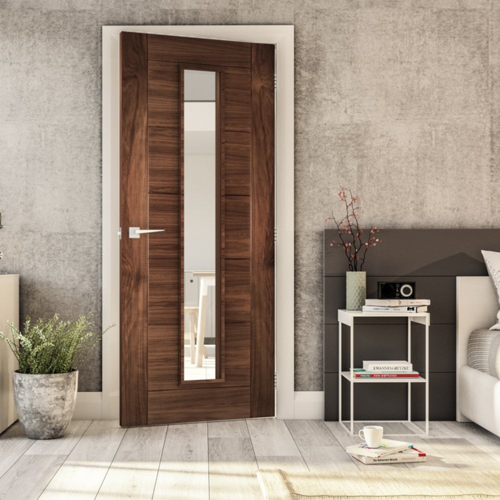 Internal Walnut Fully Finished Seville 7P 1L Clear Glass Door (UK16CGWXFSC)